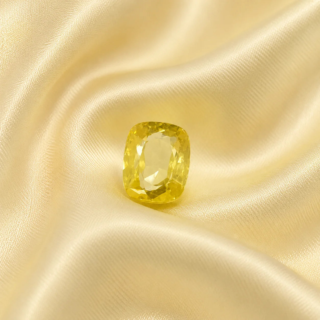 Ceylon Yellow Sapphire 7.38 Carat certified gemstone