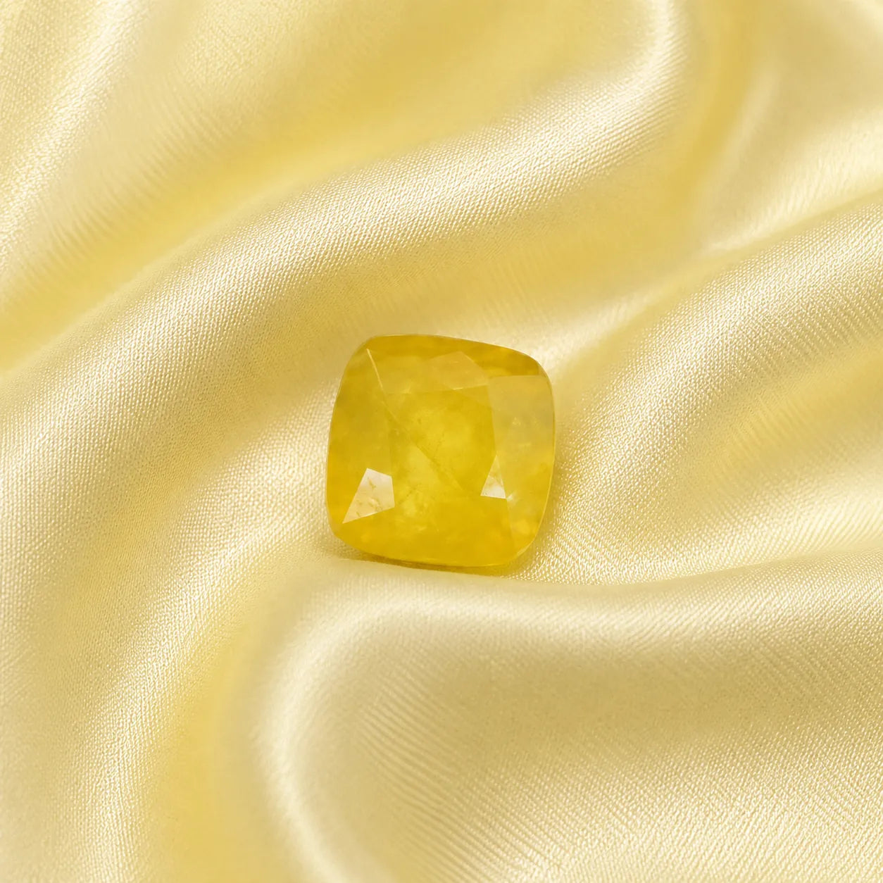 Yellow Sapphire 7.5 Carat certified gemstone