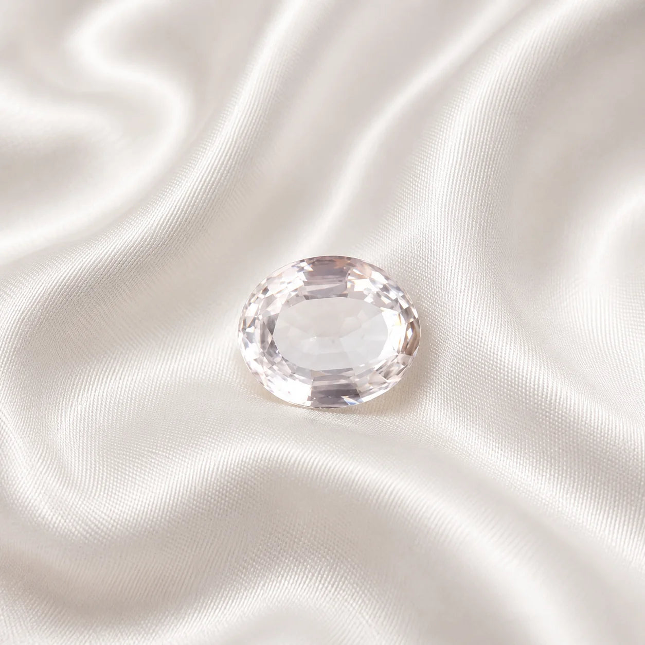 Zircon 6.95 Carat certified gemstone
