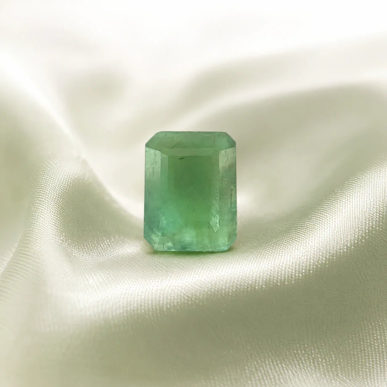 Emerald (Panna) - 5.94 Carat - Astrosaras